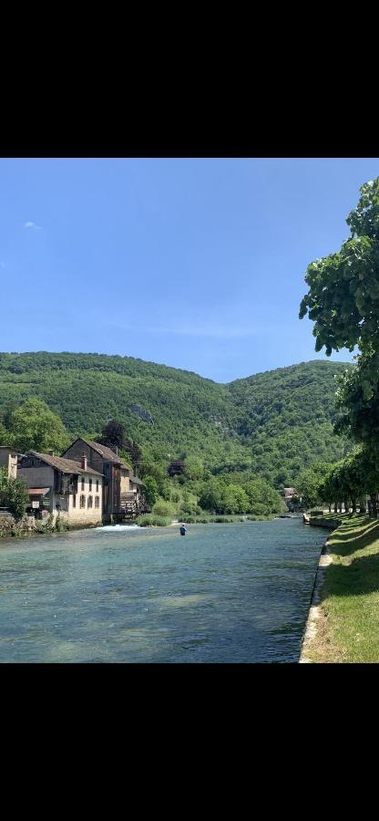 Maison De Campagne Vuillafans Luaran gambar