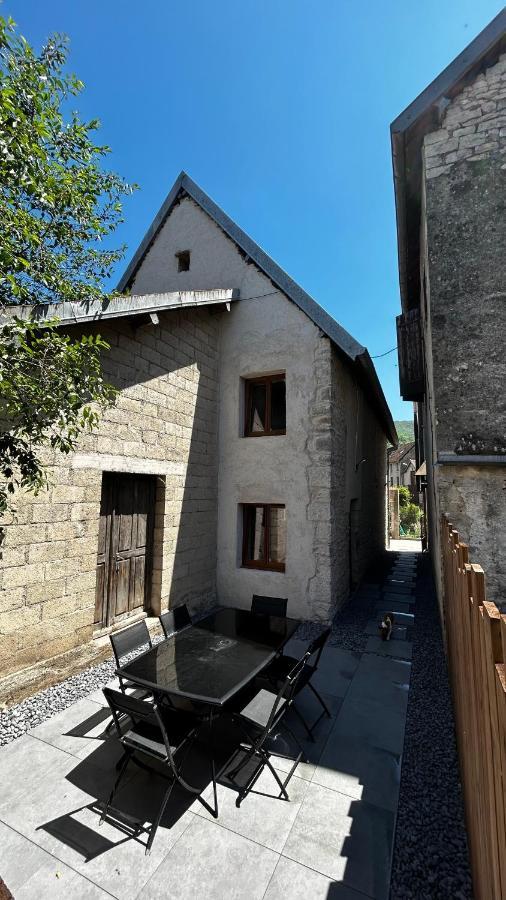 Maison De Campagne Vuillafans Luaran gambar